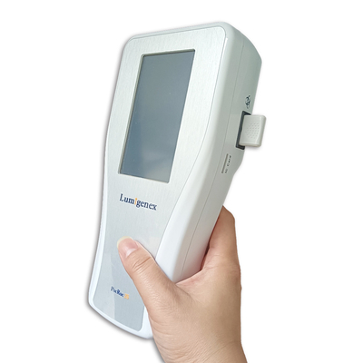 หน้าจอ LCD สีของเครื่องวิเคราะห์อิมมูโนแอสเซย์เรืองแสงที่แก้ไขเวลาใช้งานง่าย