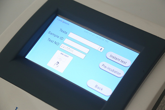 CE AC100V Fluorescent Immunoassay Analyzer อัตโนมัติเต็มรูปแบบ